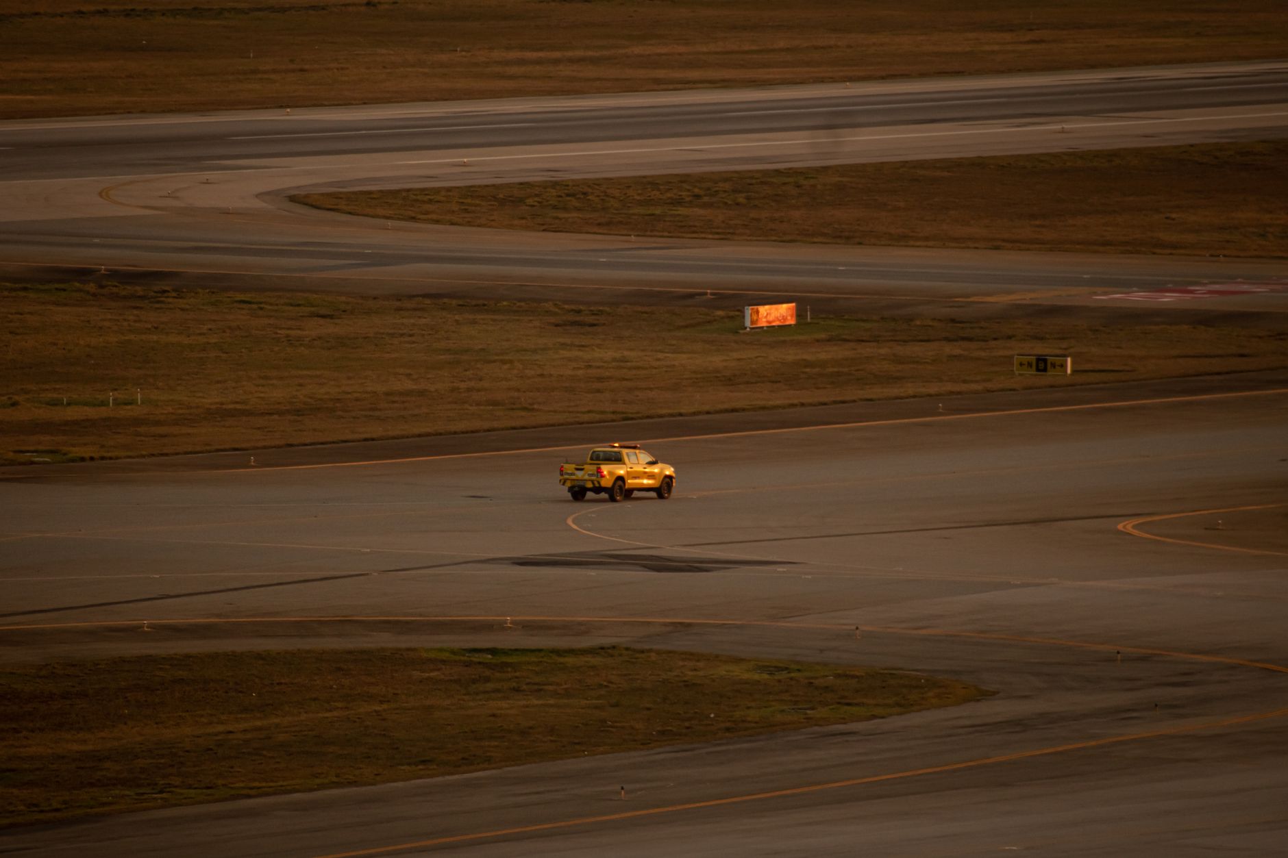 Aircraft on an airport apron, representative of Dholera International Airport